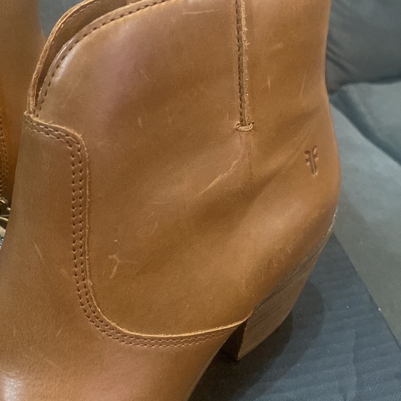 Frye Jennifer Booties. Never worn size 9. Natural beige. - Picture 7 of 9